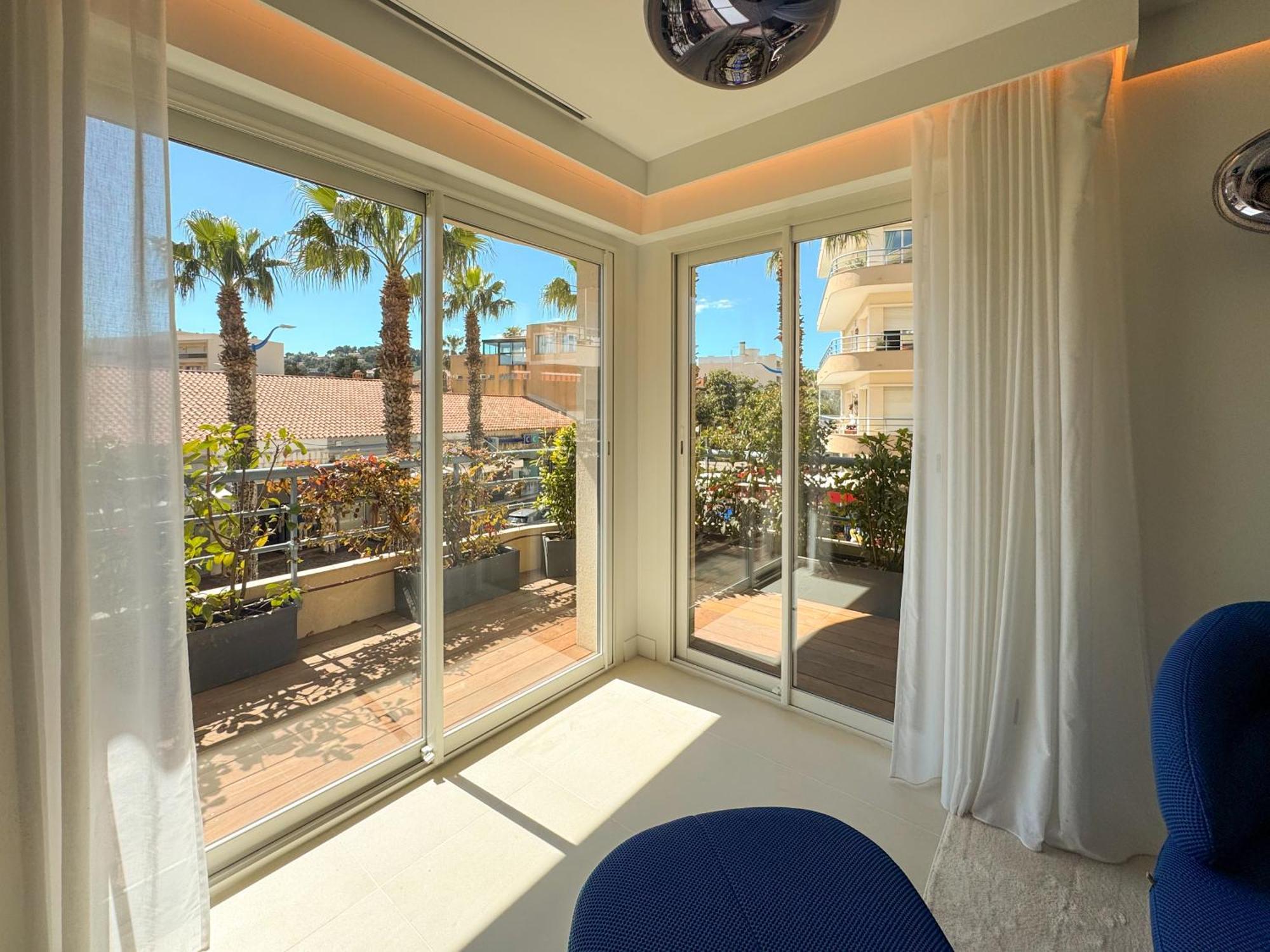 Appartement Luxueux Plein Centre De Cavalaire A 2Mn De La Plage ภายนอก รูปภาพ
